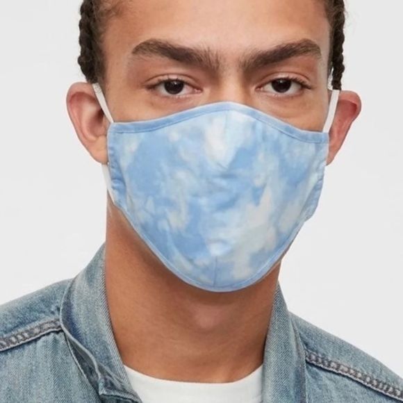 Brand new pack of 4 adult size masks and 4 children's masks (total 8) Gap Family - Picture 2 of 3